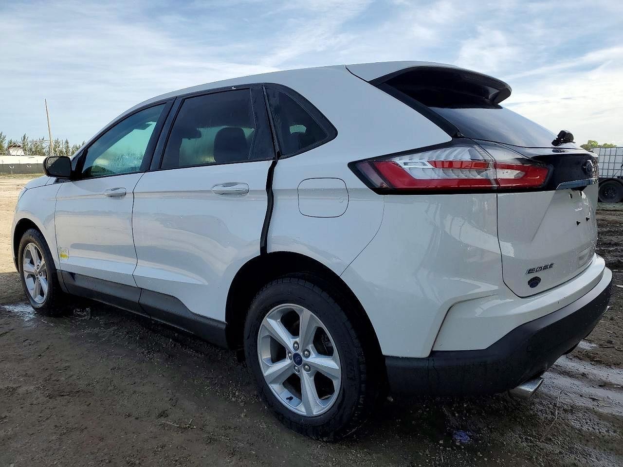 2020 Ford Edge se
