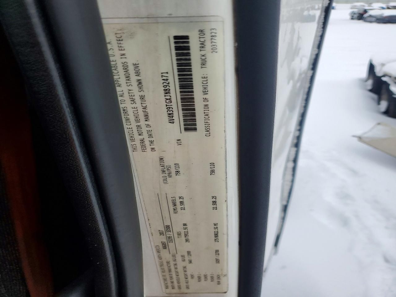 2018 Volvo VNL Semi Truck