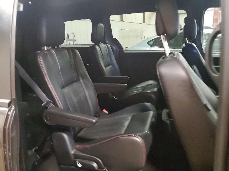 2016 Dodge Grand Caravan R/T