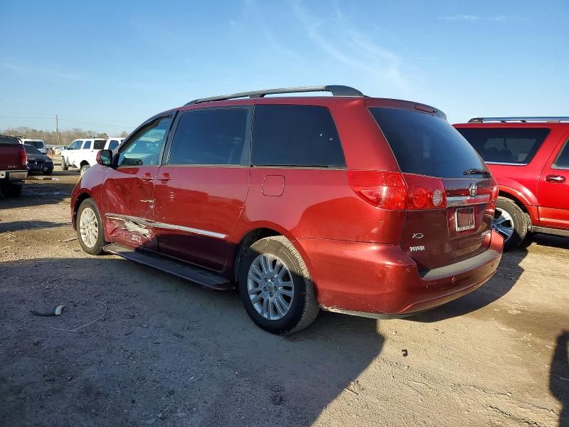 2009 Toyota Sienna xle