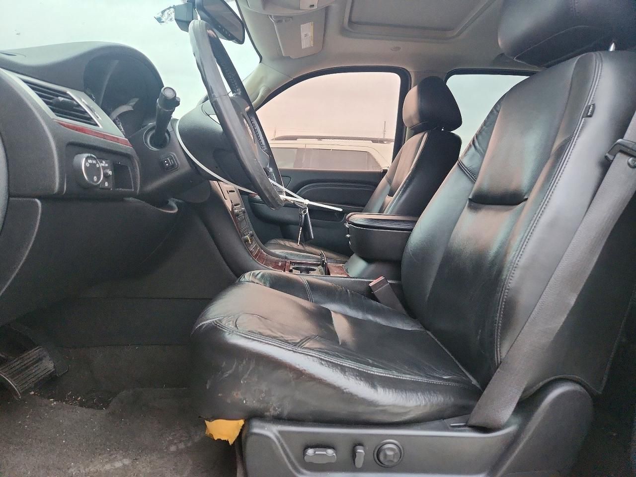 2010 Cadillac Escalade Luxury