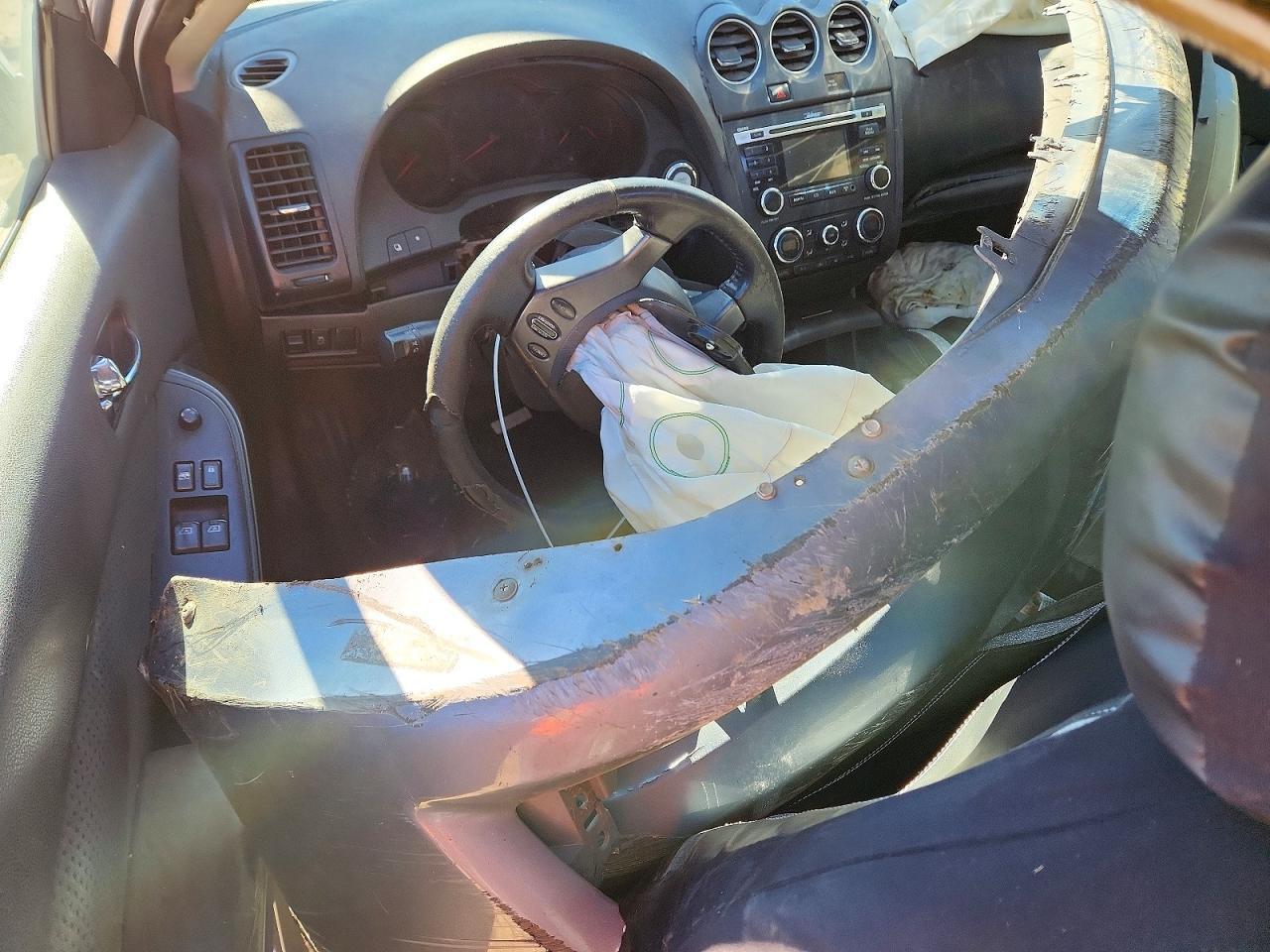 2011 Niss Altima 2.5 s