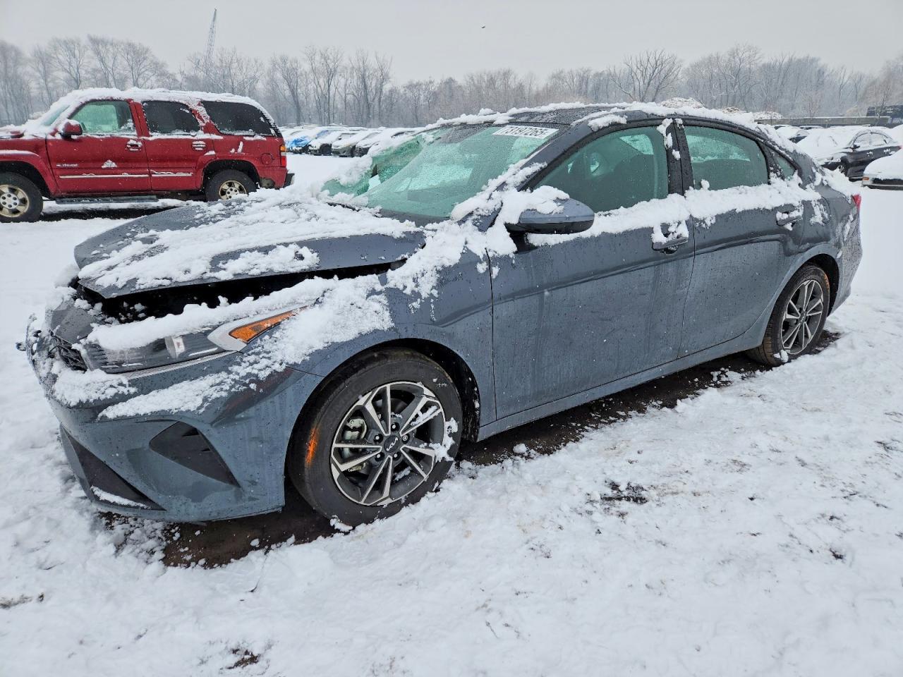 2023 KIA Forte lx