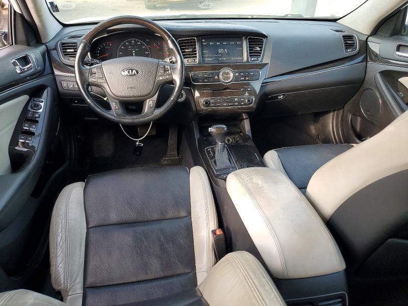 2016 KIA Cadenza Luxury