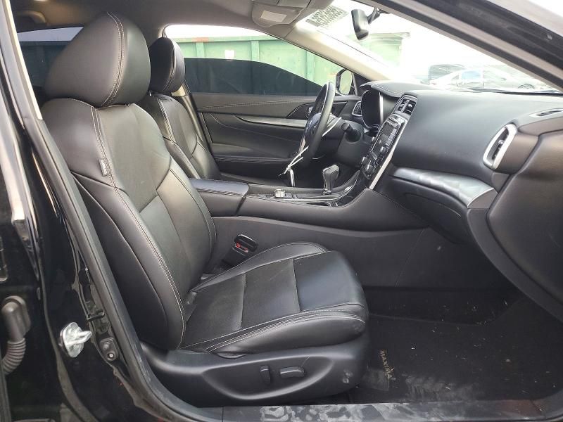 2019 Nissan Maxima s