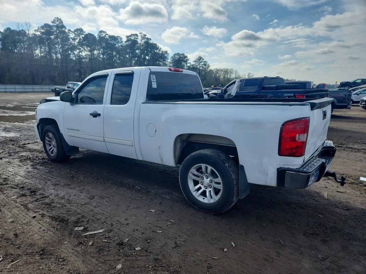 2011 Chevrolet Silverado C1500 LS