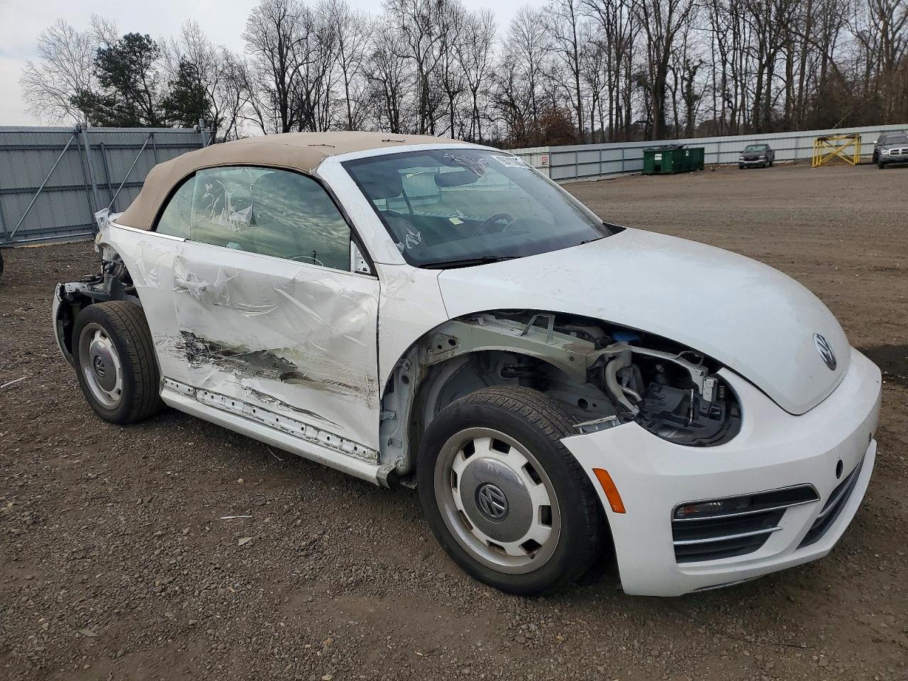 2018 Volkswagen Beetle s