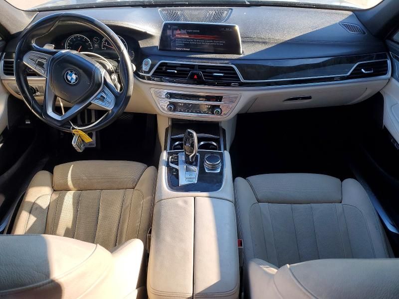 2016 BMW 740 i