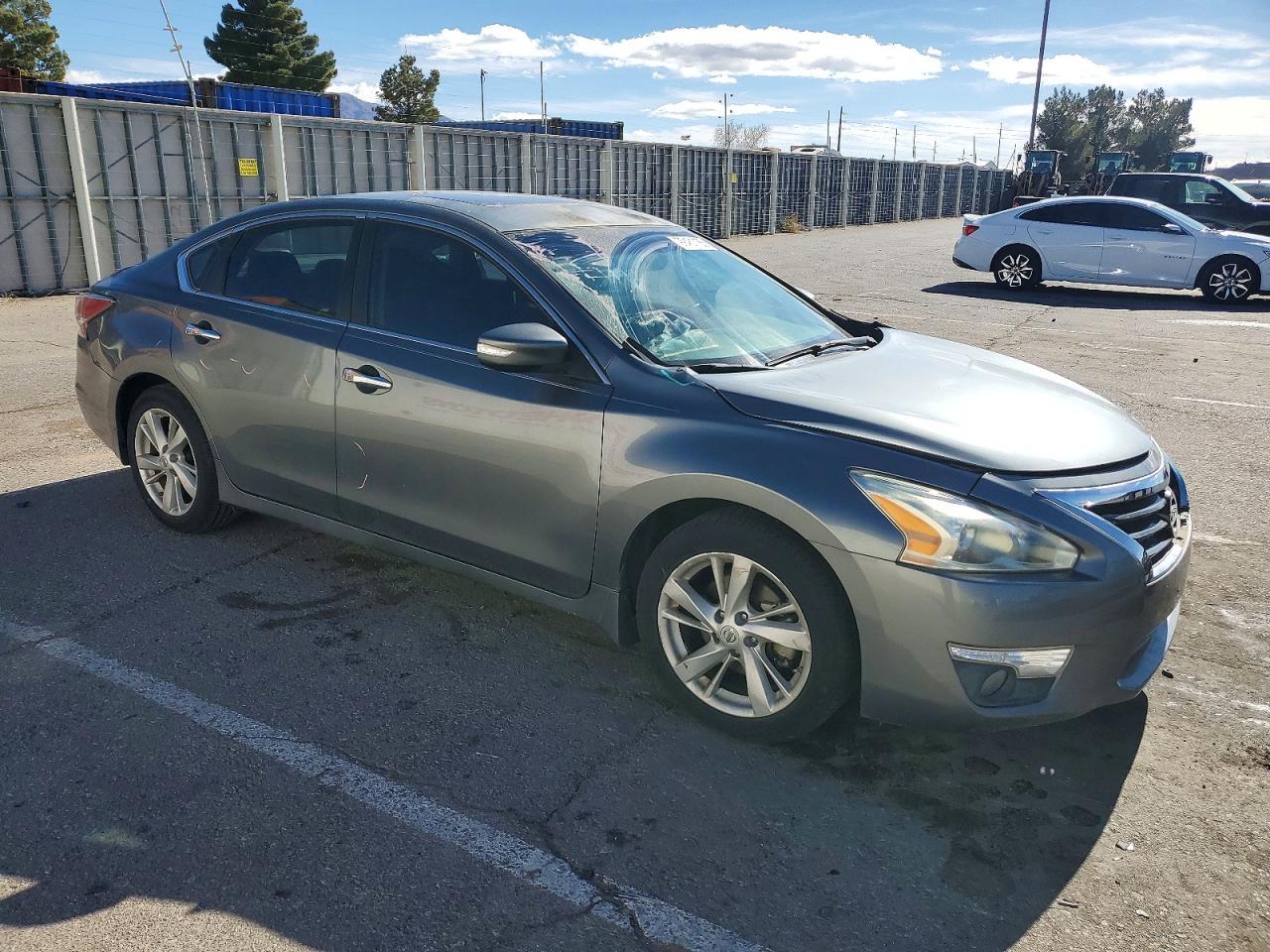 2015 Niss Altima 2.5 sv