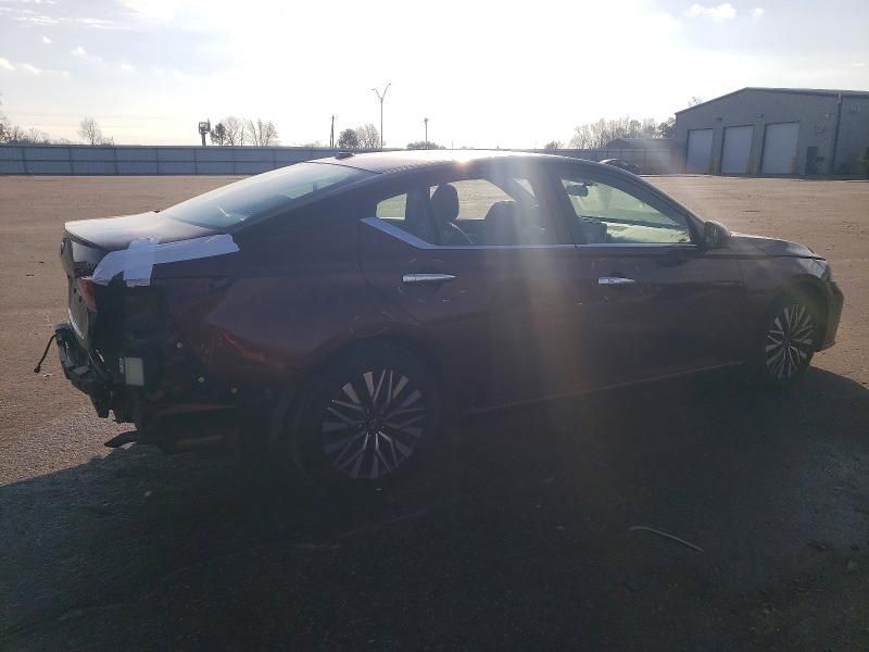 2023 Nissan Altima sv