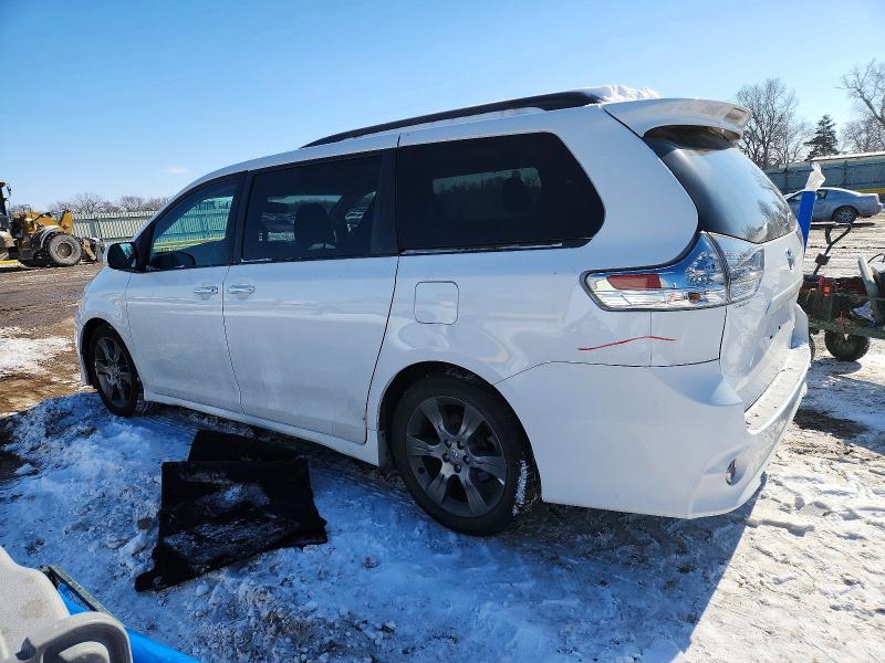 2015 Toyota Sienna Sport