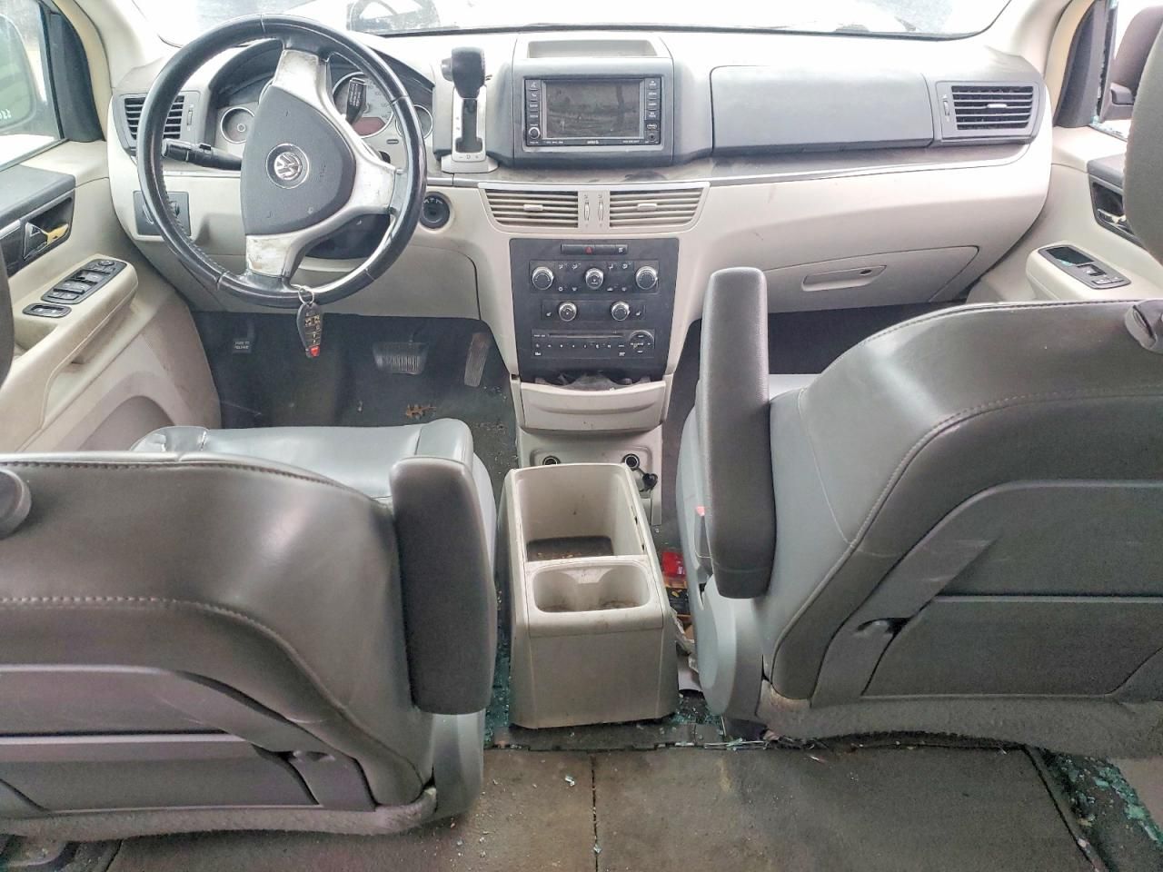 2010 Volkswagen Routan se