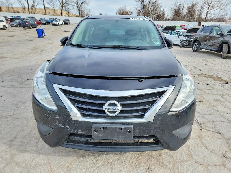 2016 Nissan Versa s
