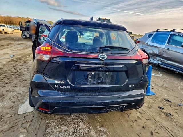 2021 Nissan Kicks sv
