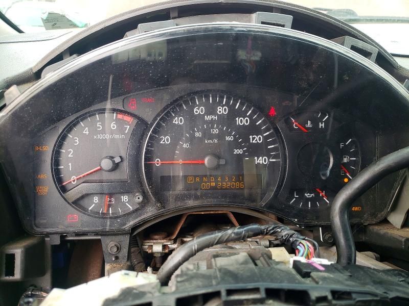 2004 Nissan Titan xe