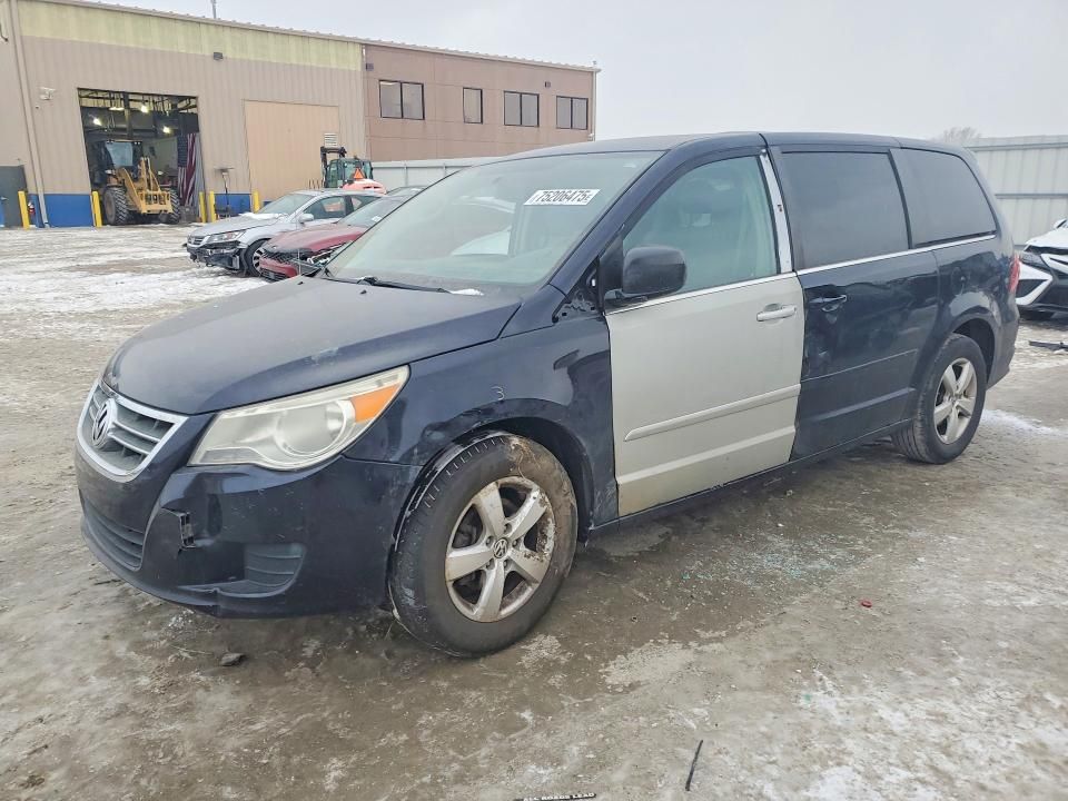 2010 Volkswagen Routan se