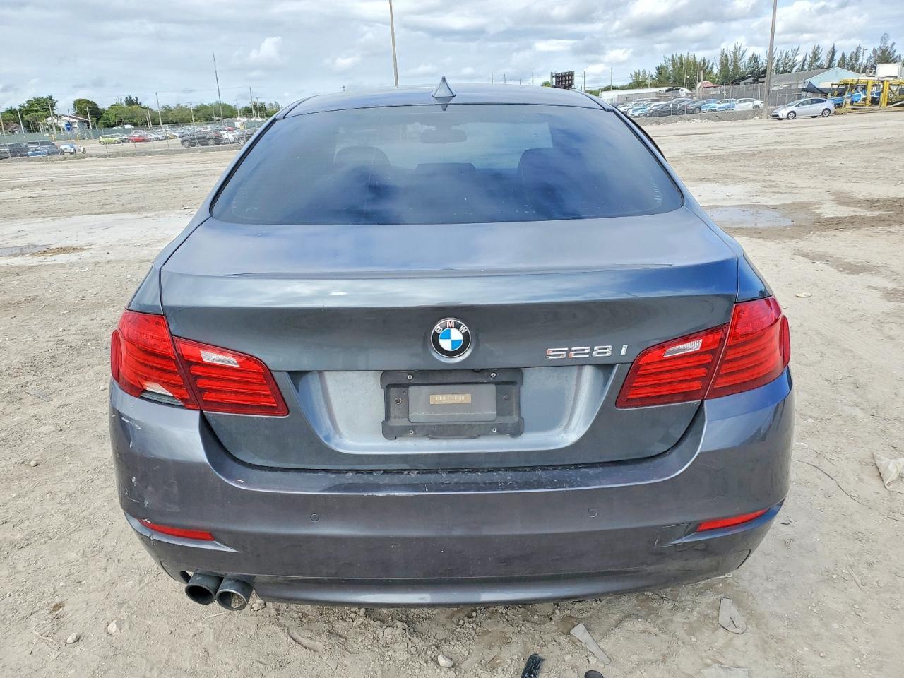 2016 BMW 528 i