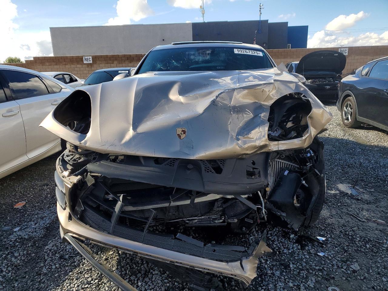 2017 Porsche Macan Turbo