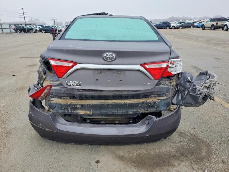 2016 Toyota Camry le