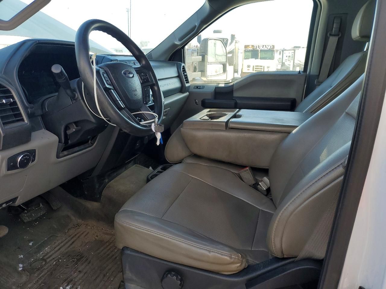 2019 Ford F550 Super Duty BOX Truck