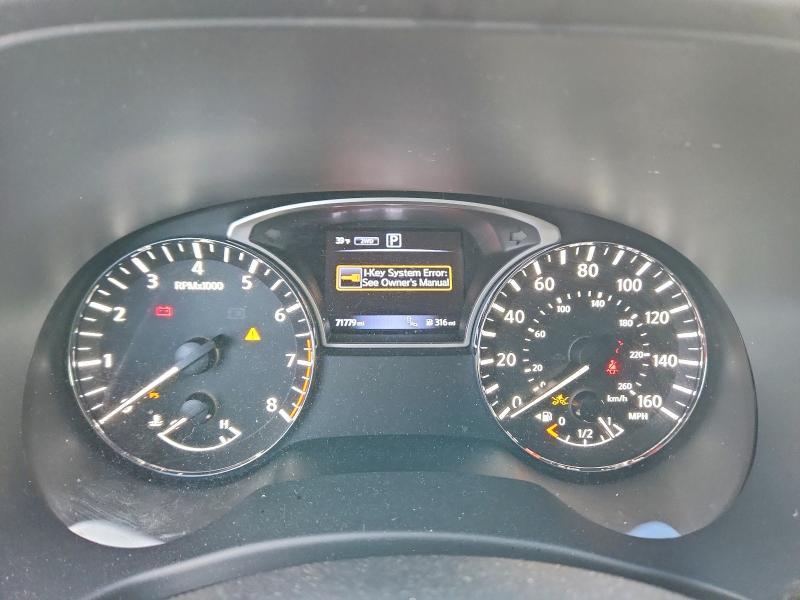 2020 Nissan Pathfinder sv