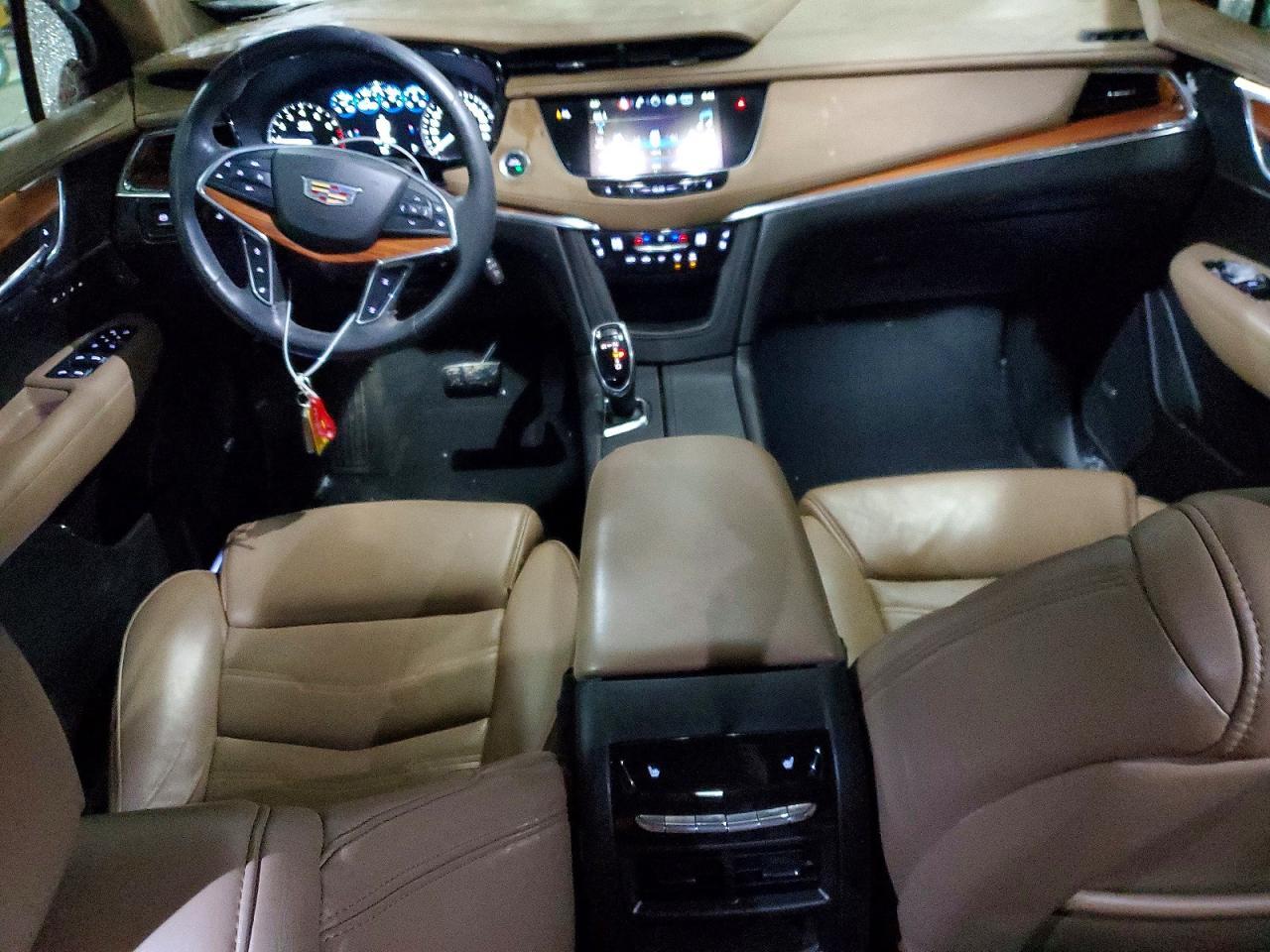 2017 Cadillac XT5 Platinum