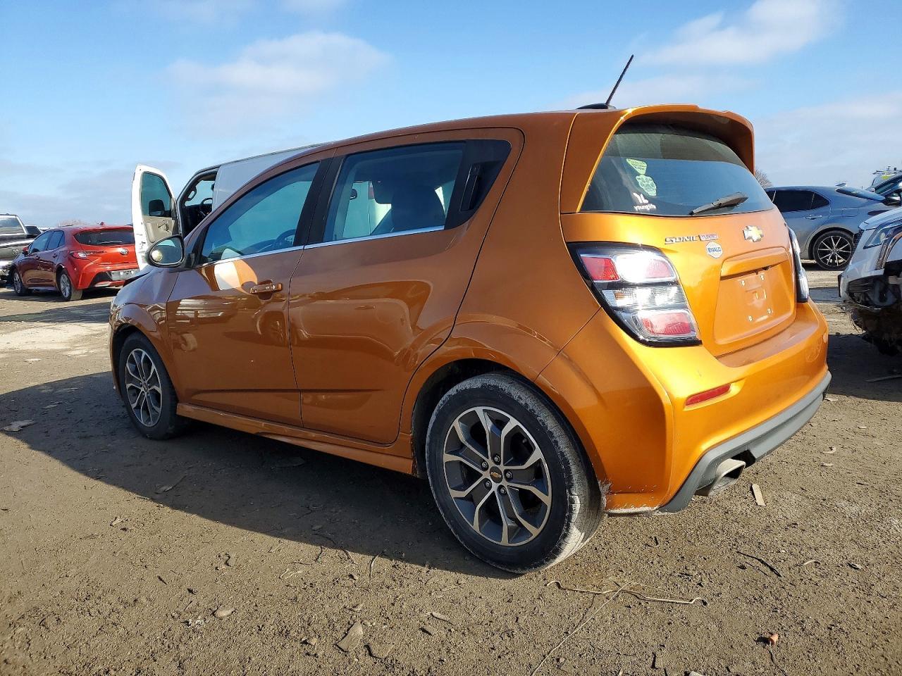 2017 Chevrolet Sonic lt