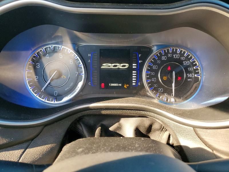 2015 Chrysler 200 Limited