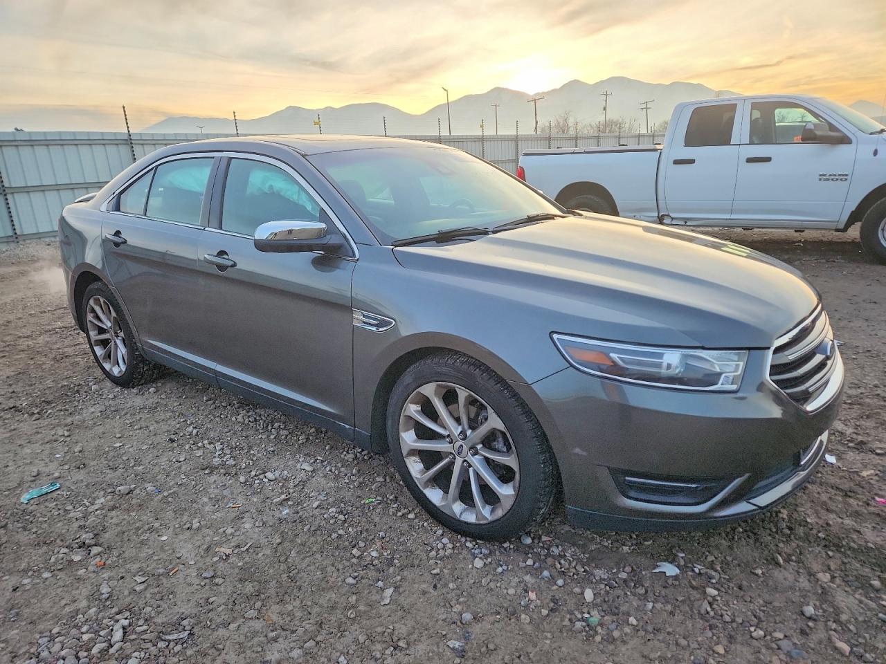 2019 Ford Taurus Limited