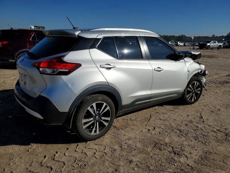 2019 Nissan Kicks s