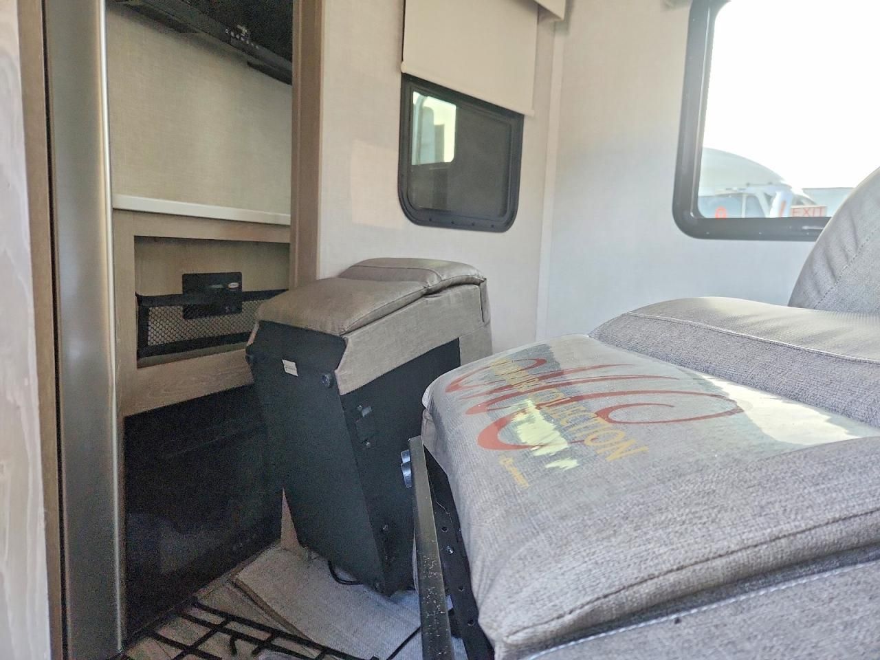 2023 Rckwd By F M-260 Ultr