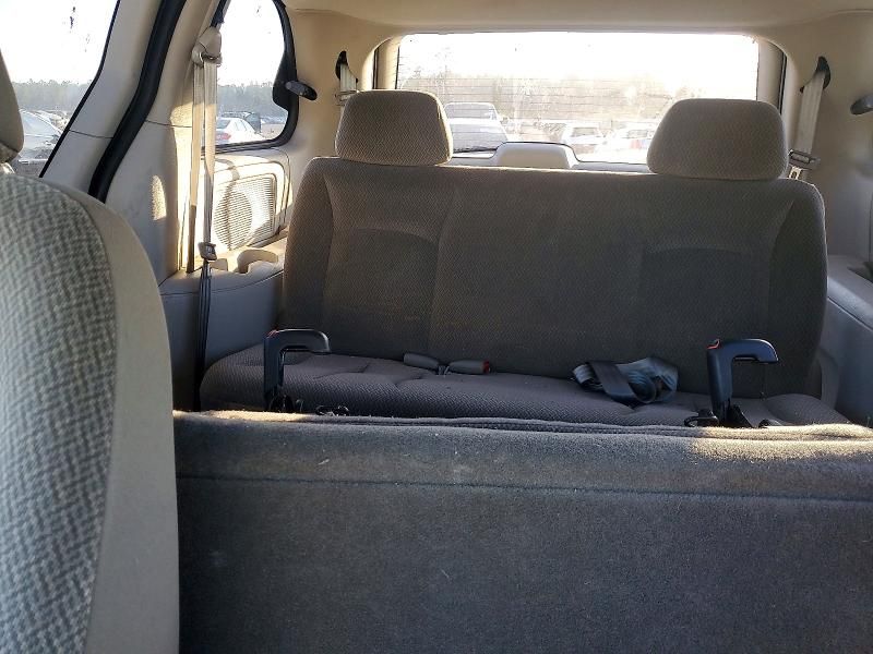 2005 Chrysler Town & Country