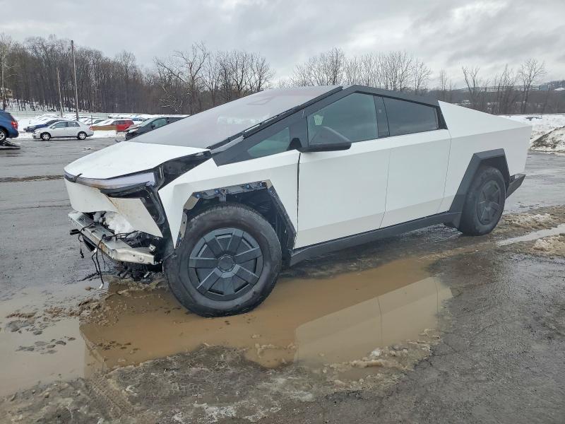 2025 Tesla Cybertruck