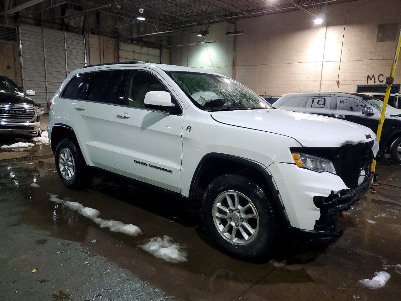 2019 Jeep Grand Cherokee Laredo