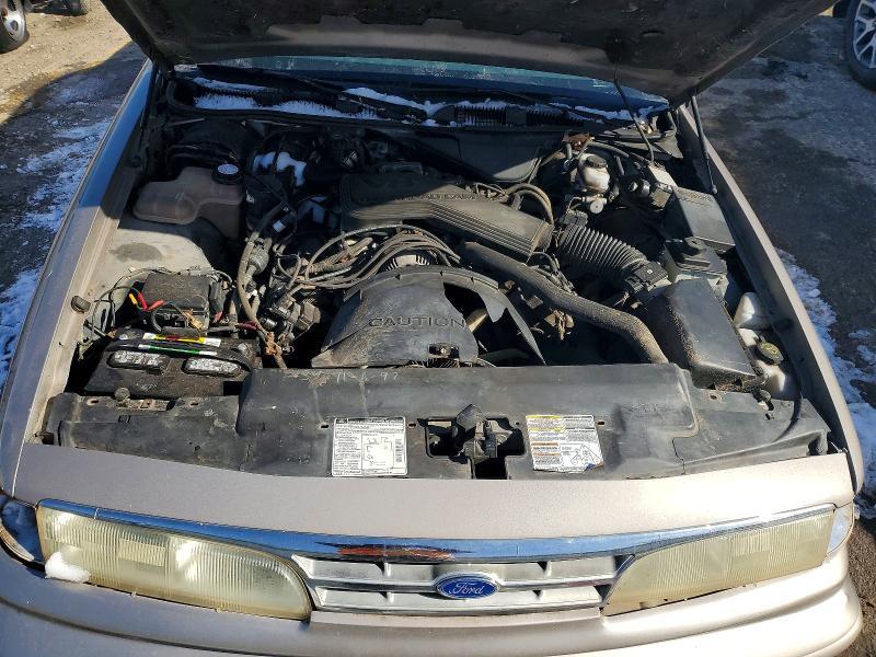 1995 Ford Crown Victoria