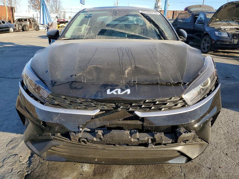 2024 KIA Forte lx
