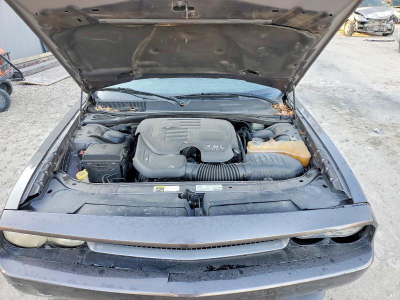 2013 Dodge Challenger sxt