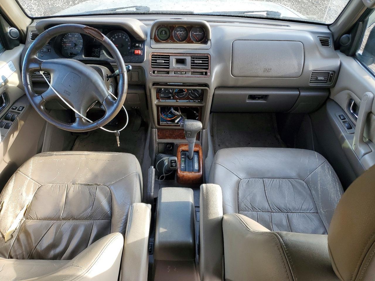 2000 Mitsubishi Montero