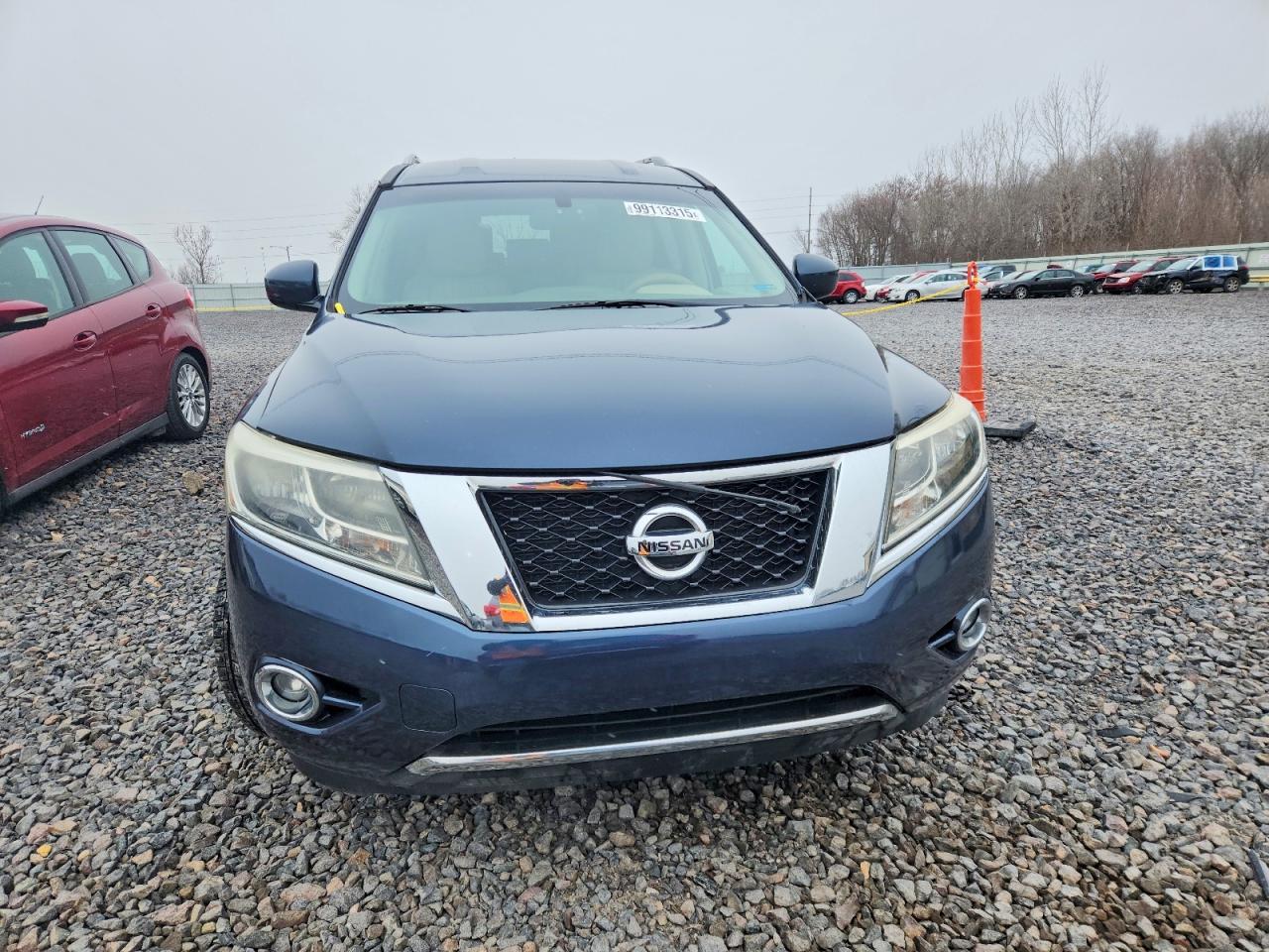 2013 Nissan Pathfinder s
