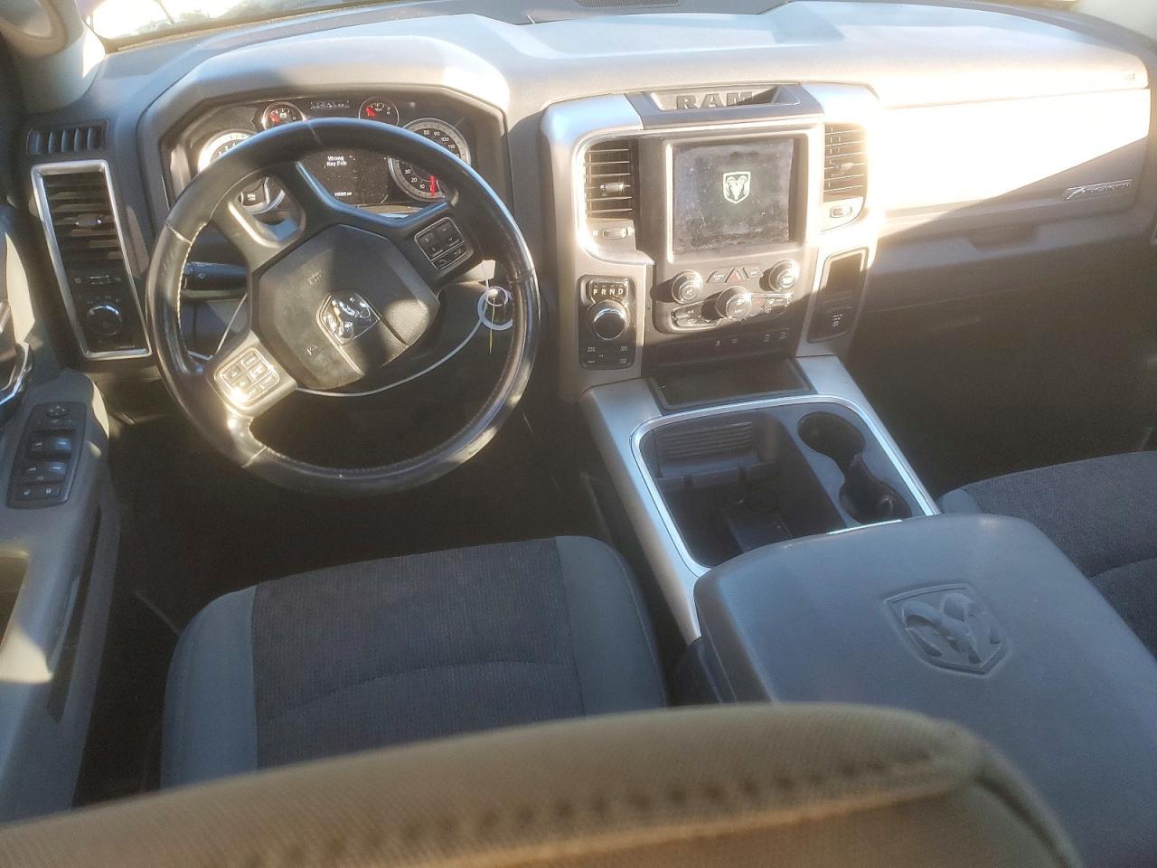 2018 Dodge Ram 1500 slt