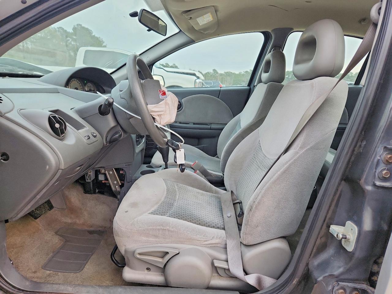 2004 Saturn Ion Level 3
