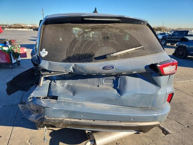 2023 Ford Escape st Line