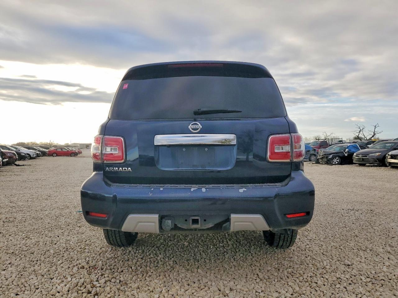 2017 Nissan Armada sv