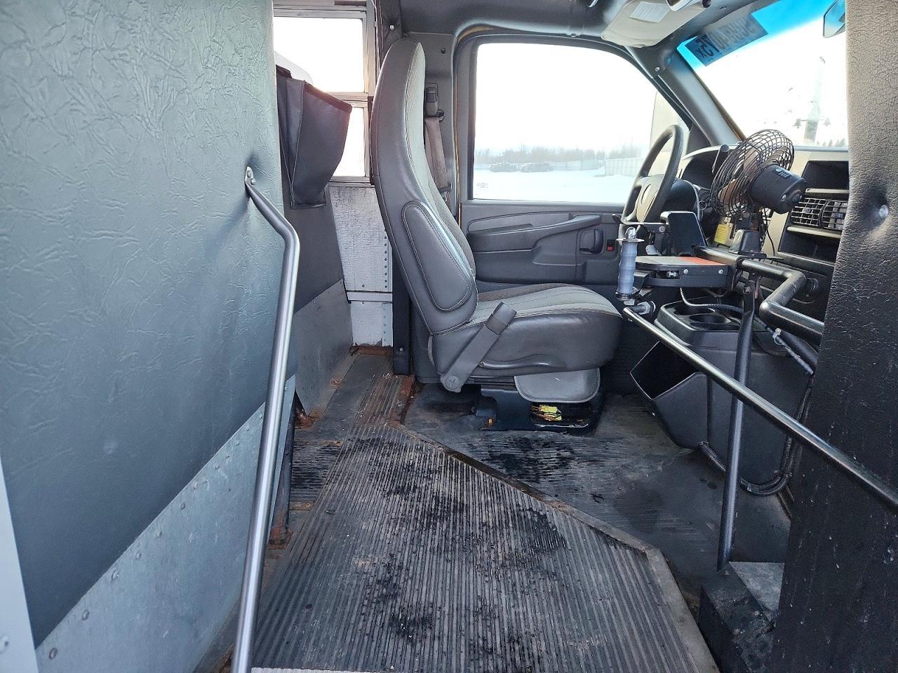 2010 Chev 2010 Thomas Minotour G3500