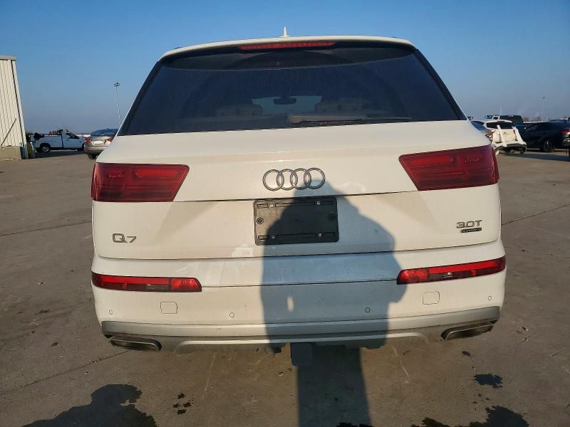 2017 Audi Q7 Premium Plus