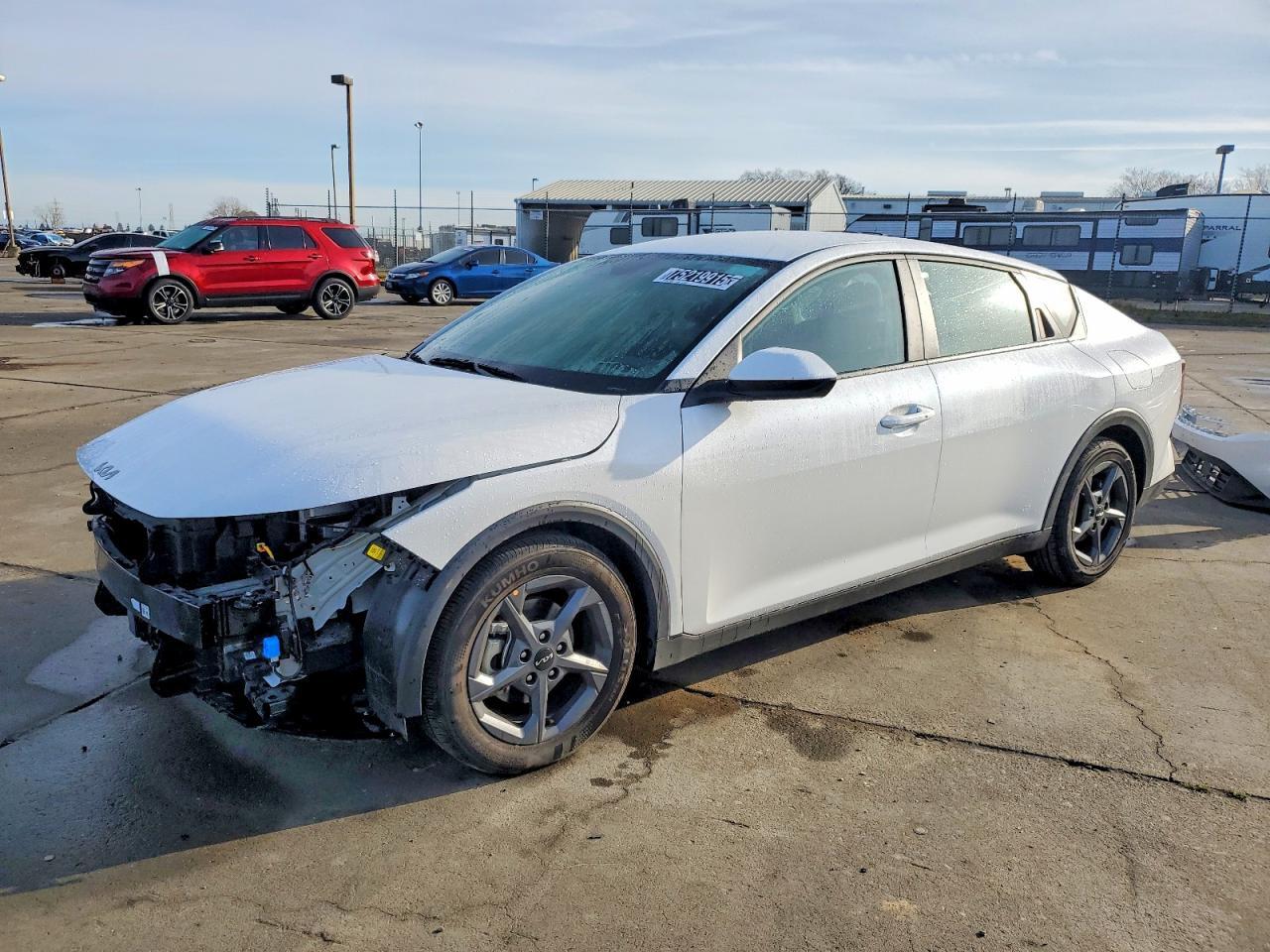 2025 KIA K4 lx