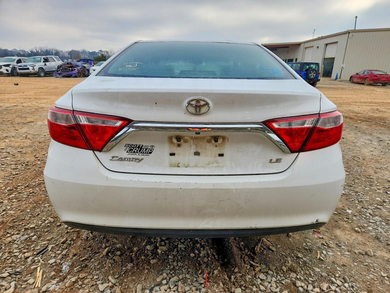 2016 Toyota Camry le