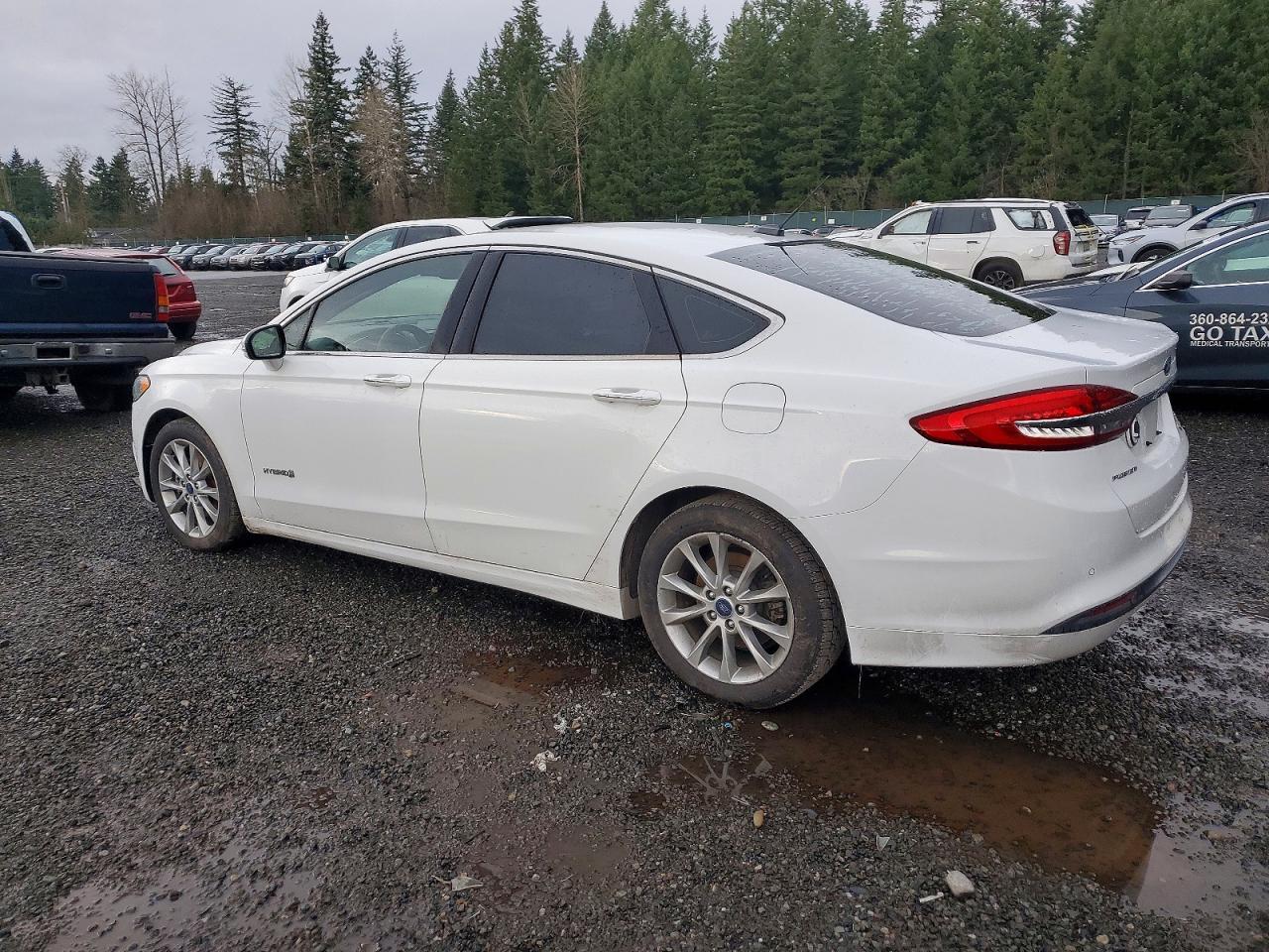 2017 Ford Fusion se Hybrid