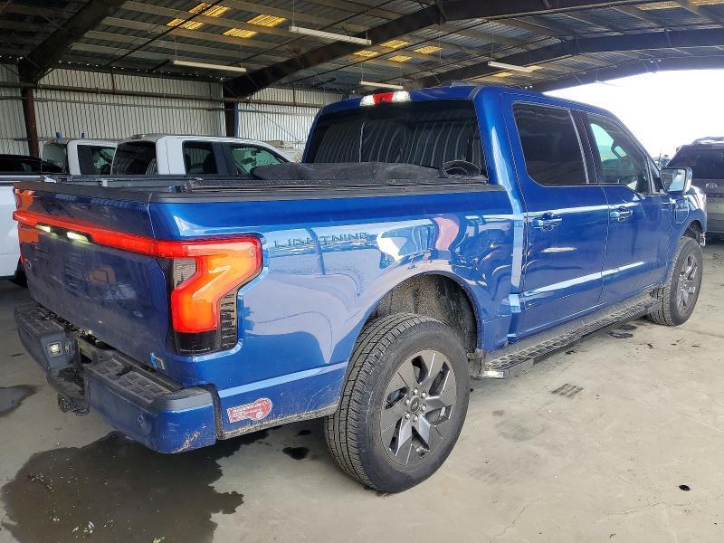 2022 Ford F150 Lightning pro