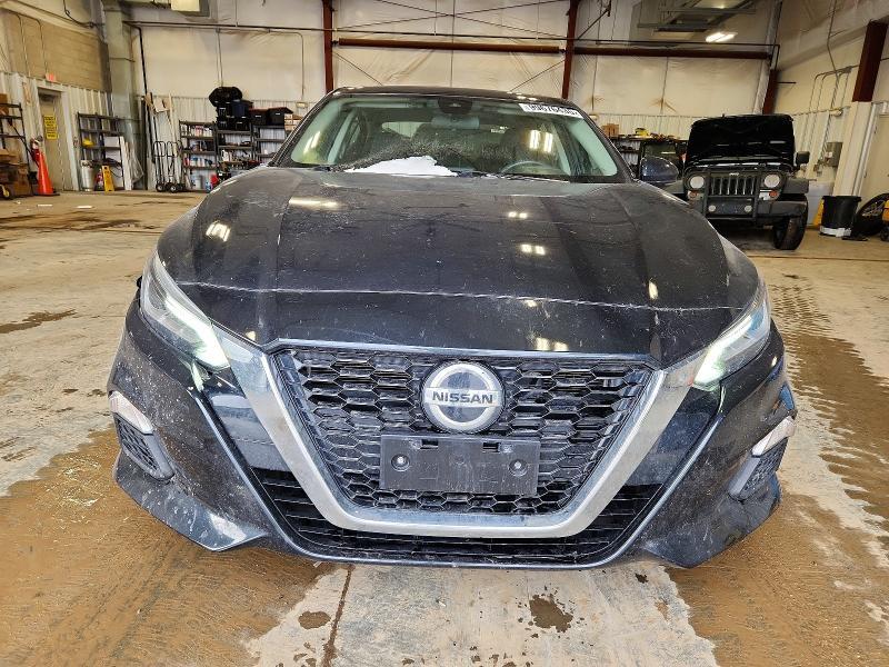 2021 Nissan Altima sv